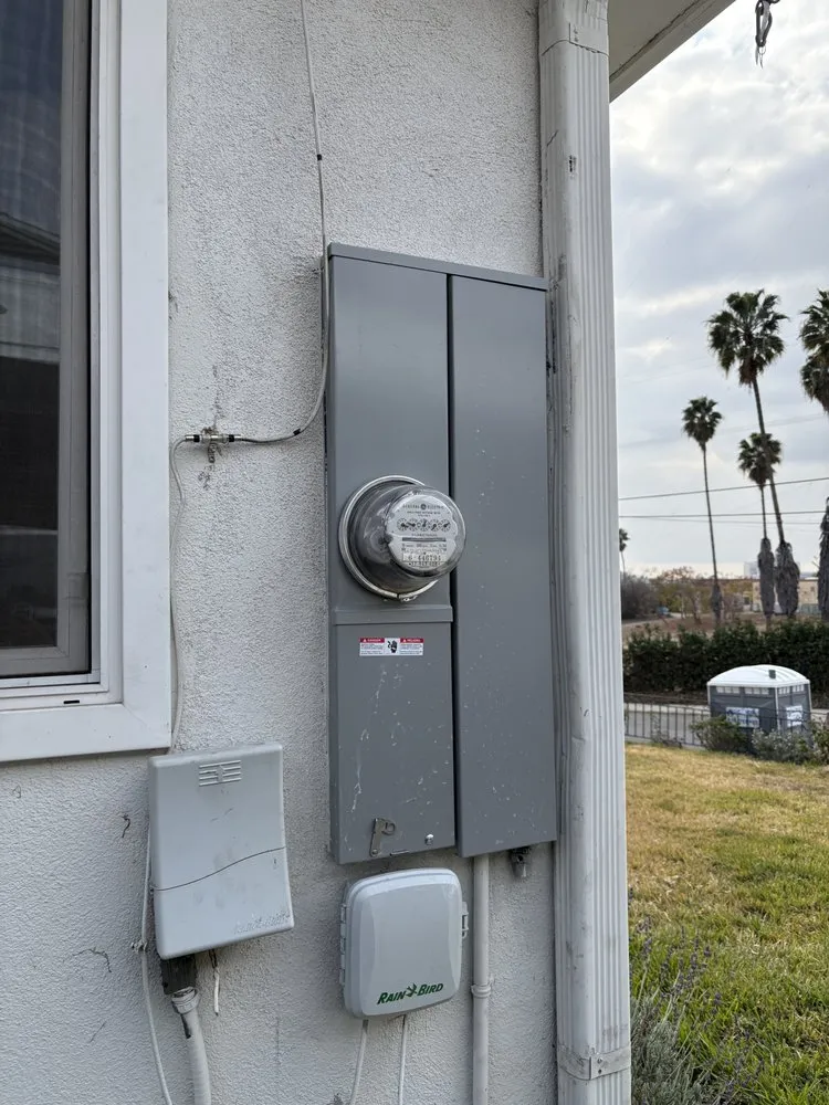 Affordable circuit breaker repair service in Granada Hills, CA - Express Electric Pros