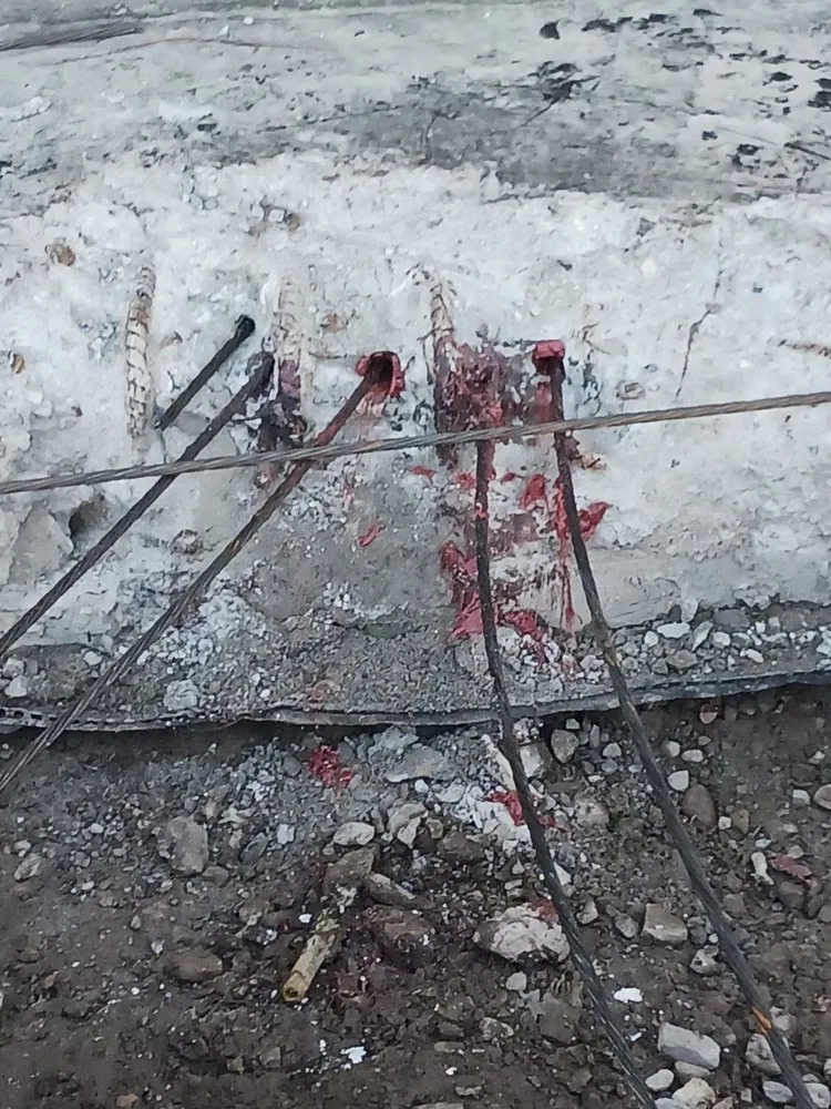 Slide of Extra Mile Maintenance and Cable Repair