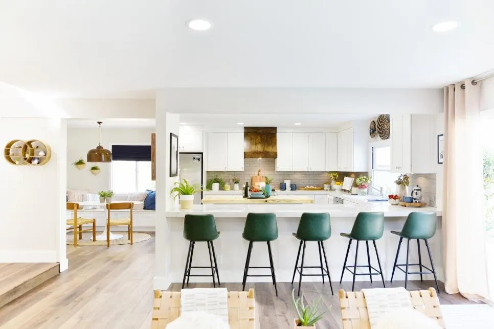 Slide of ExtraHand Construction