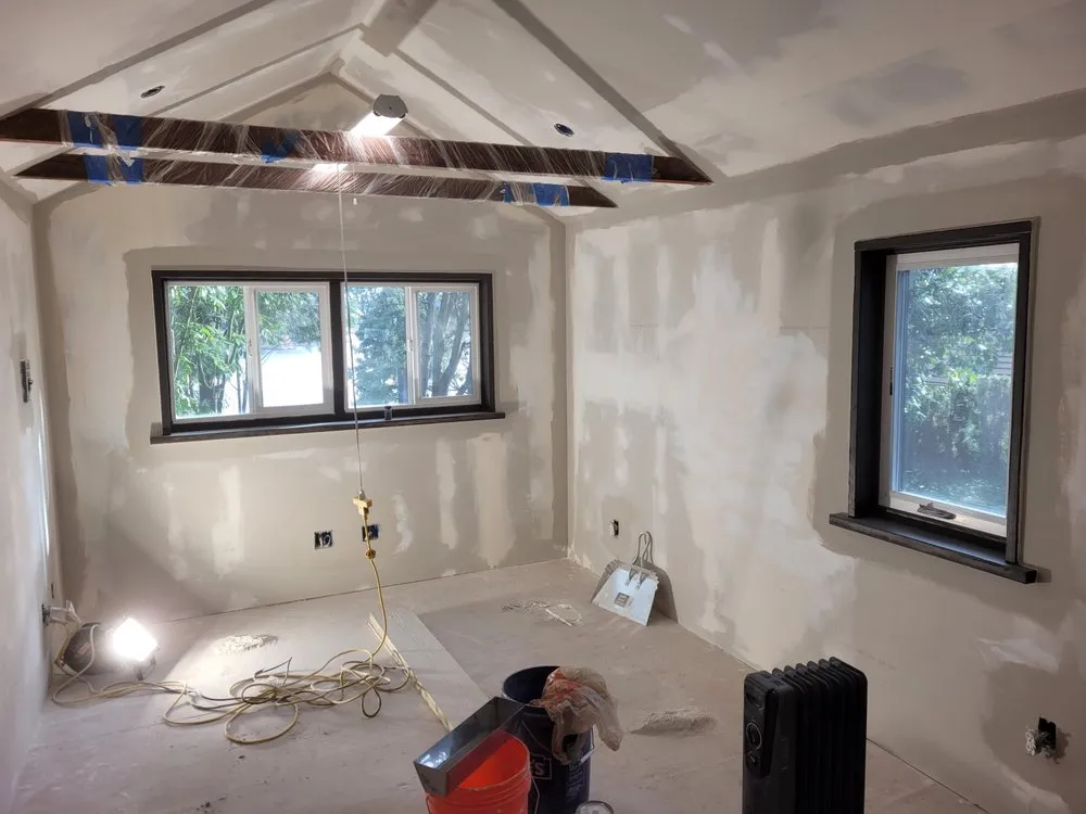 Slide of Extreme Handyman