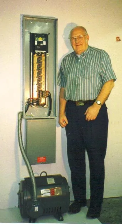 Slide of Eylander Electric