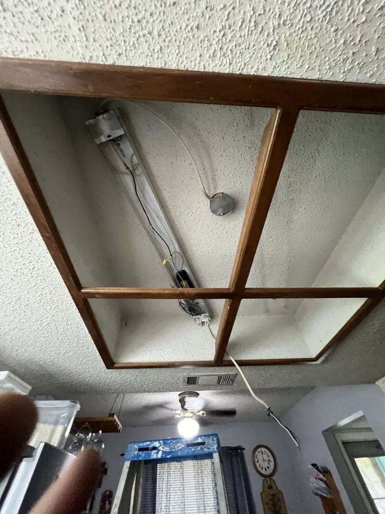 Emergency electrician providing lighting installation in Del Valle, TX - EZ Electrical Services