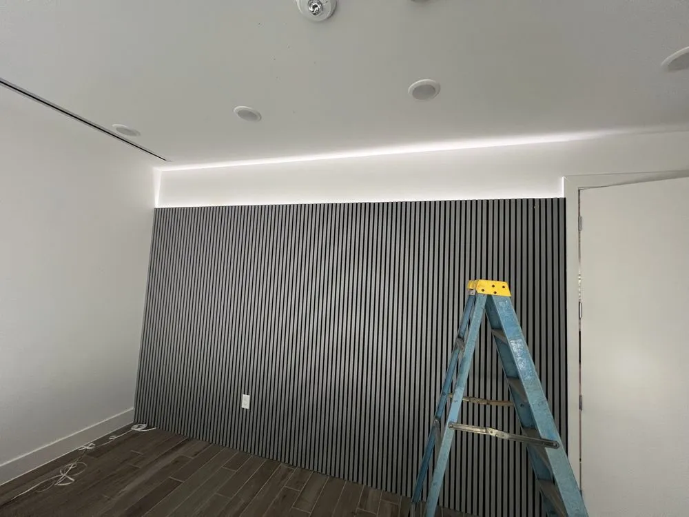 Reliable electrician providing circuit breaker repair in Del Valle, TX - EZ Electrical Services