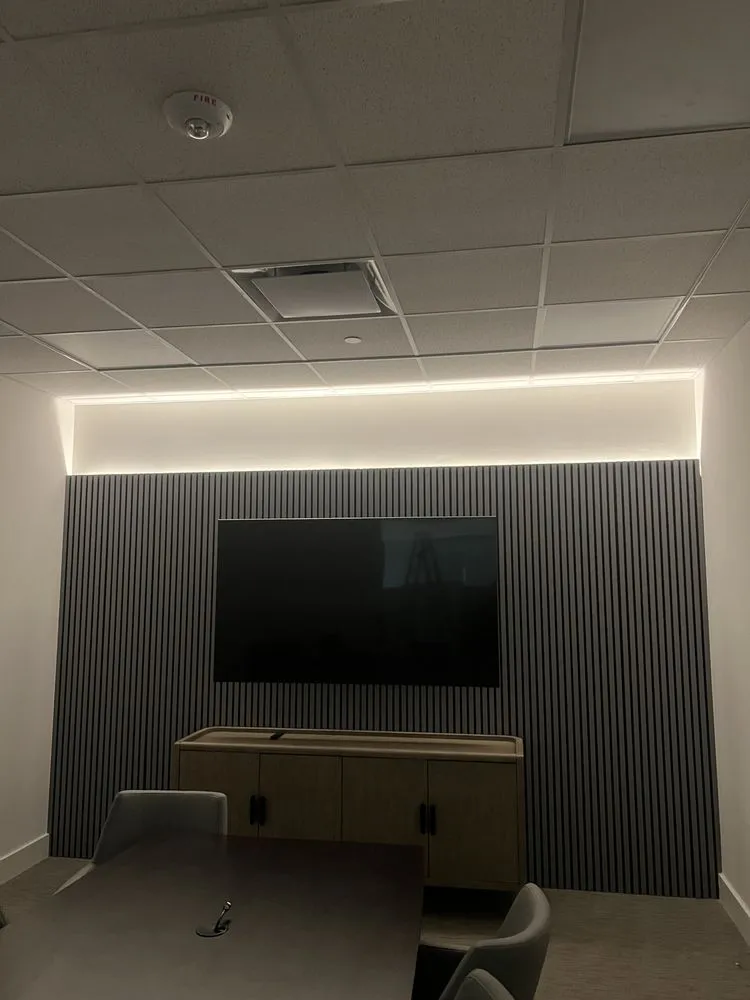 Licensed electrician providing outlet and switch repair in Del Valle, TX - EZ Electrical Services