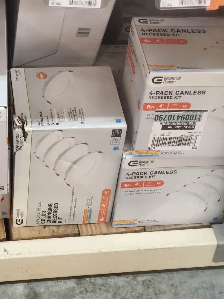 Certified emergency electrical service experts serving Maurepas, LA - EZ Property Maintenance