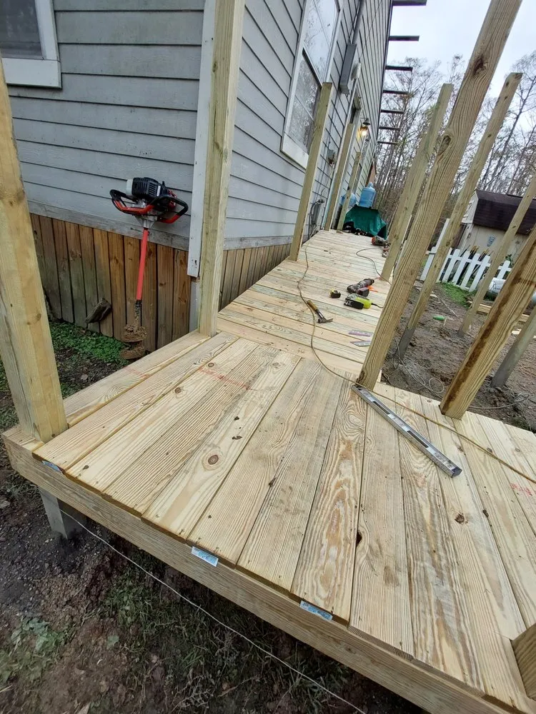 Certified electrician providing wiring installation in Maurepas, LA - EZ Property Maintenance