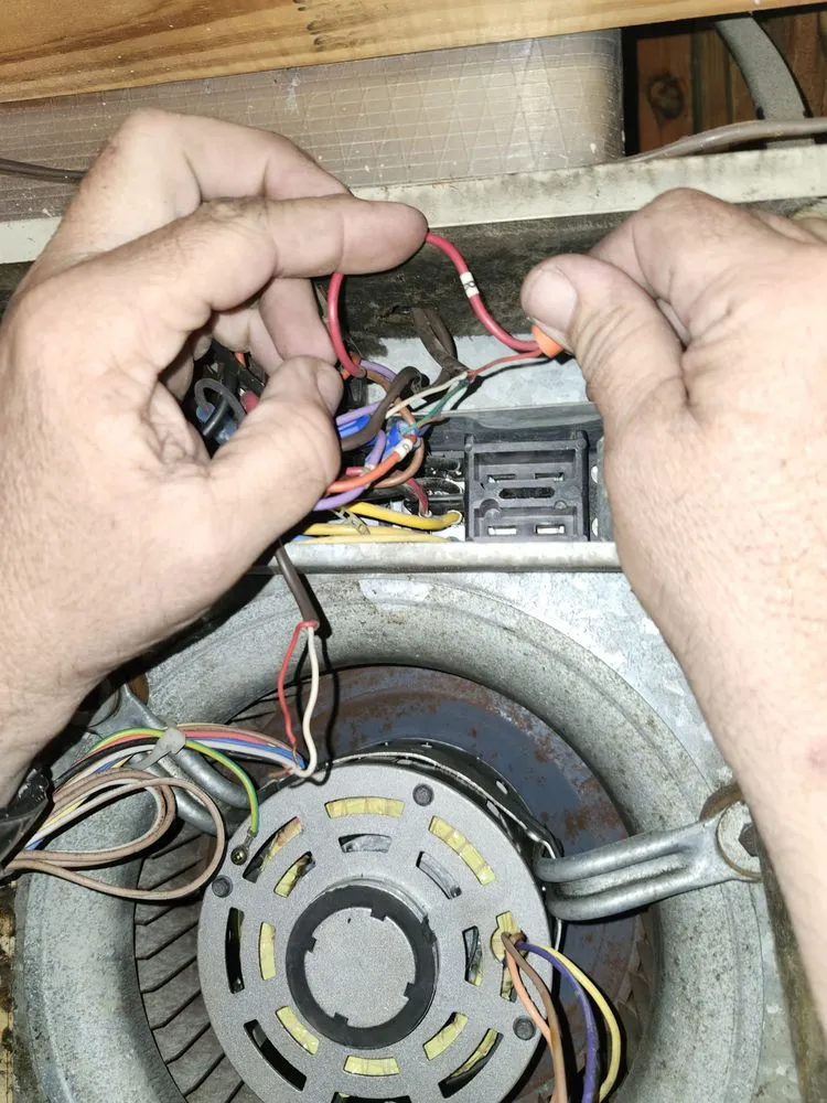 Licensed electrical repair experts serving Maurepas, LA - EZ Property Maintenance