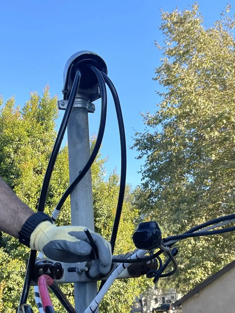 Slide of Ezzi Electric