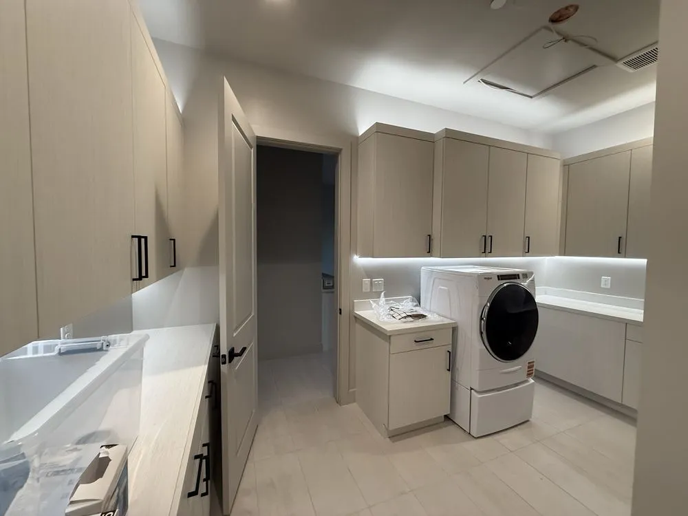 Slide of F & I Electric