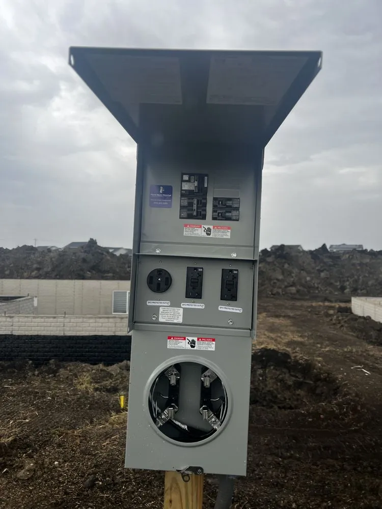 Professional electrician providing lighting installation in , 