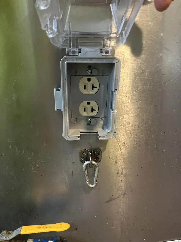 Slide of Fairfax Ave Electrical