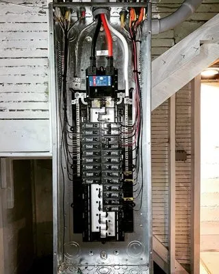 Fairmount Electrician Logo