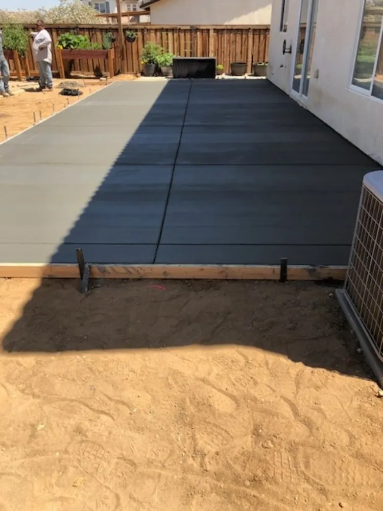 Professional electrician providing wiring installation in , 