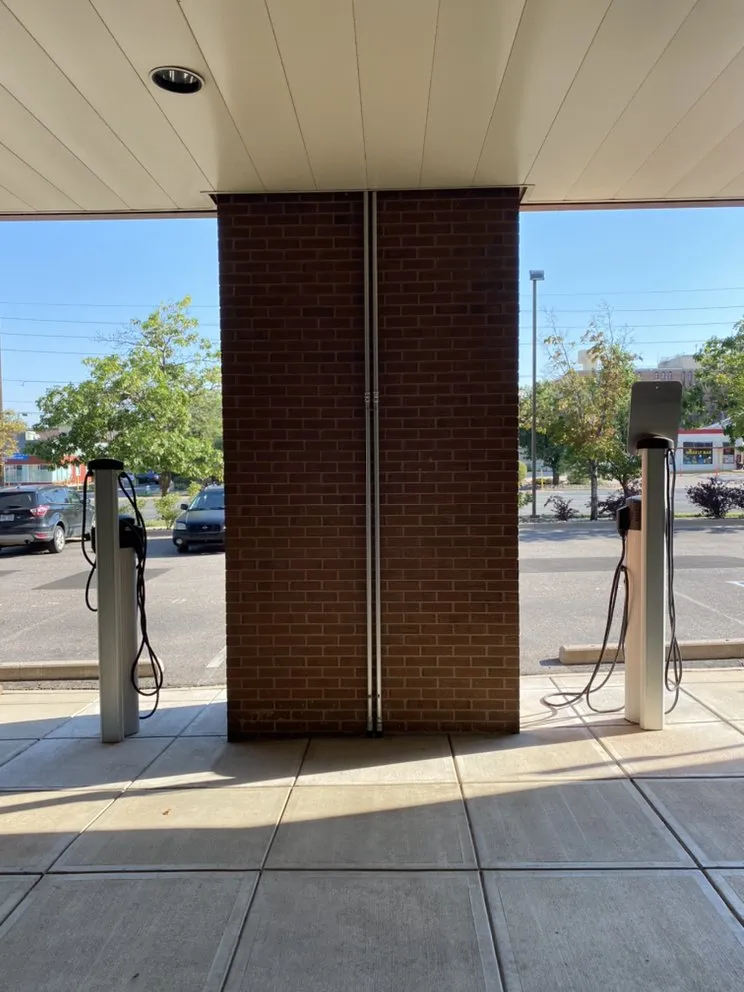 Reliable electrician providing outlet and switch repair in , 