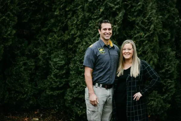 Falcon Electric Logo