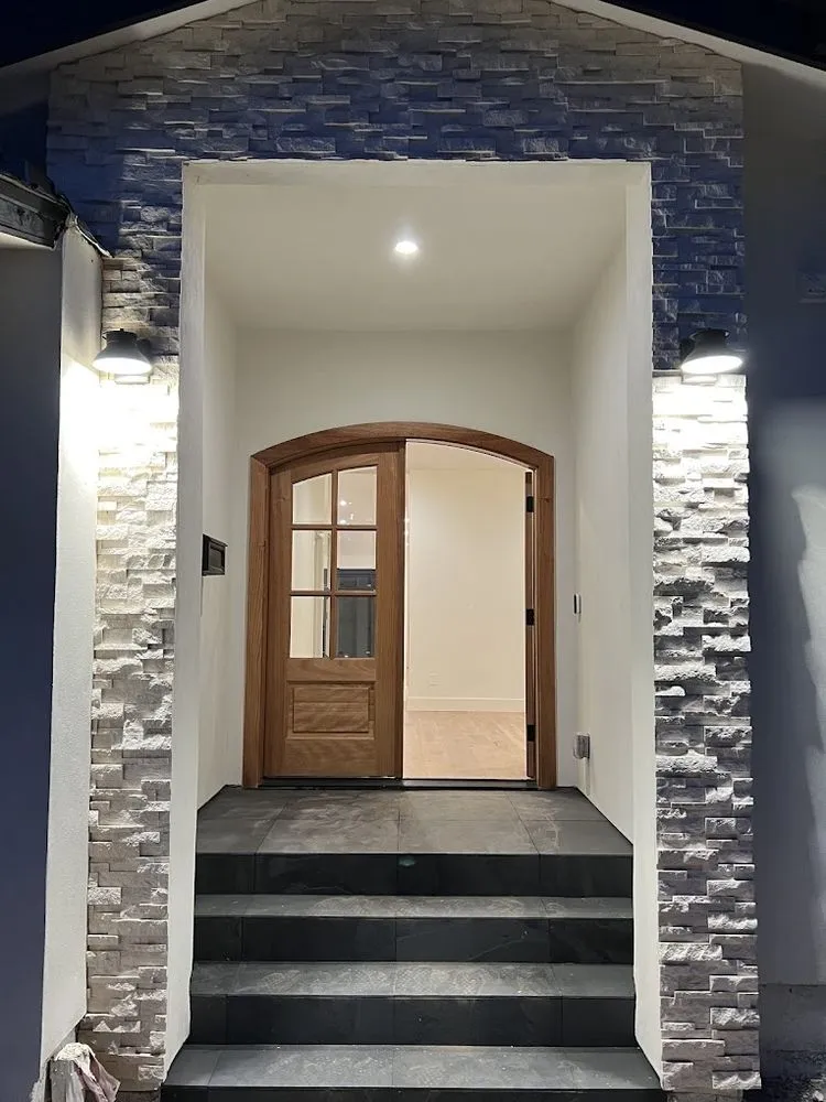 Professional electrician providing lighting installation in San Fernando Valley, CA - FAM Electric
