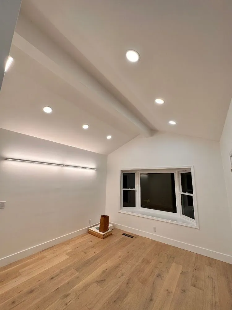 Reliable emergency electrical service in San Fernando Valley, CA by FAM Electric