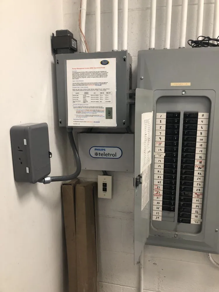 Trusted outlet and switch repair service in ,  - Family Brothers Electric