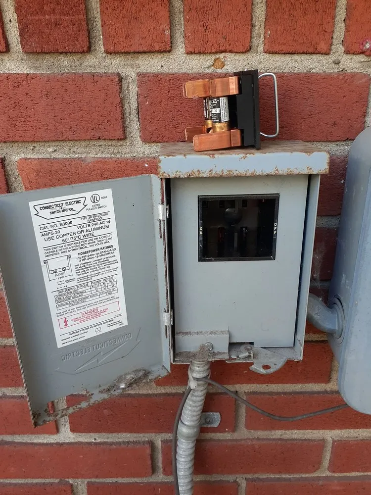 Emergency wiring installation experts serving ,  - Family Heating, Cooling & Electrical