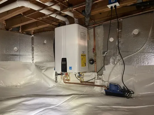 Famous Home Services Logo