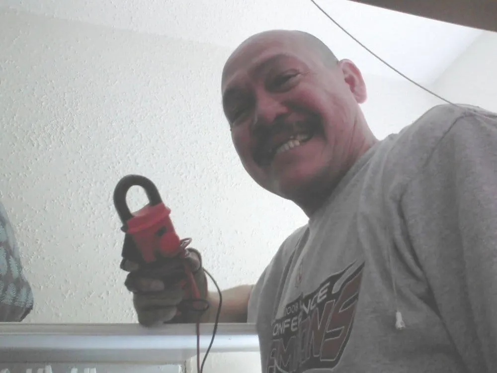 Slide of Fampeca Electric