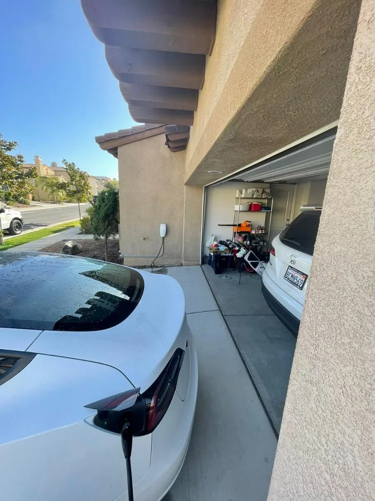 Slide of Faraday Electric