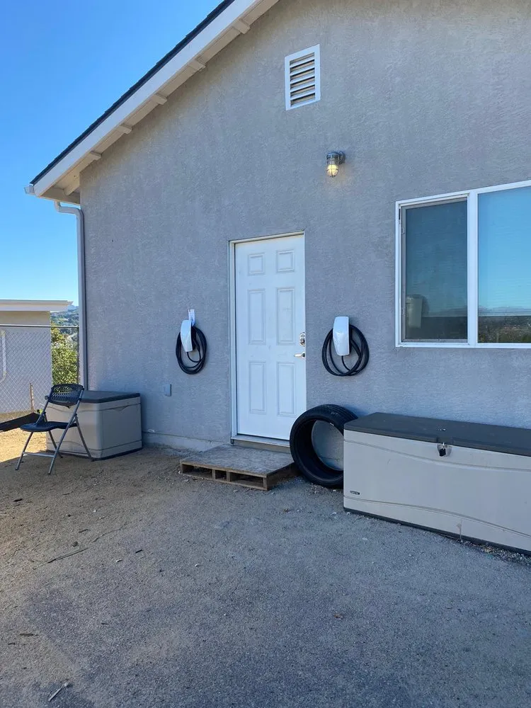 Slide of Faraday Electric