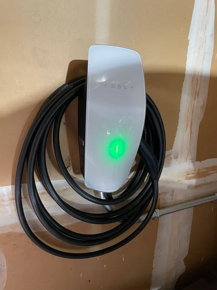 Slide of Faraday Electric