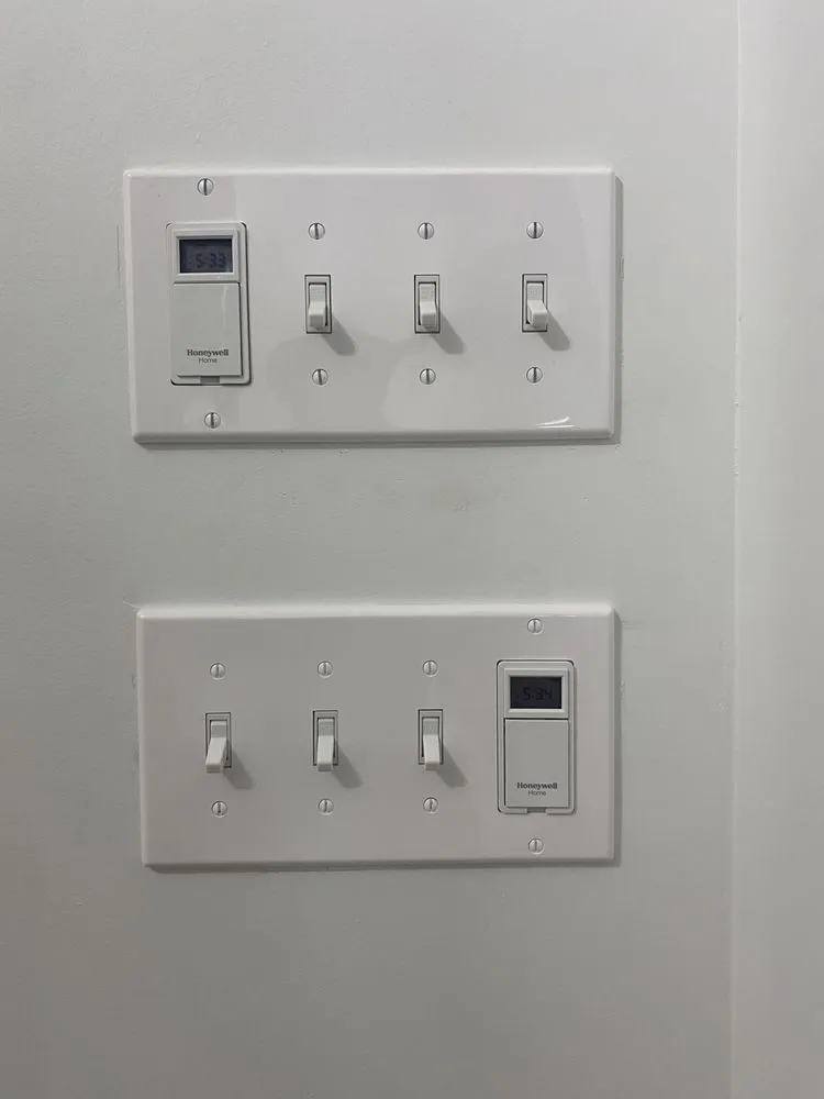 Expert electrician providing circuit breaker repair in ,