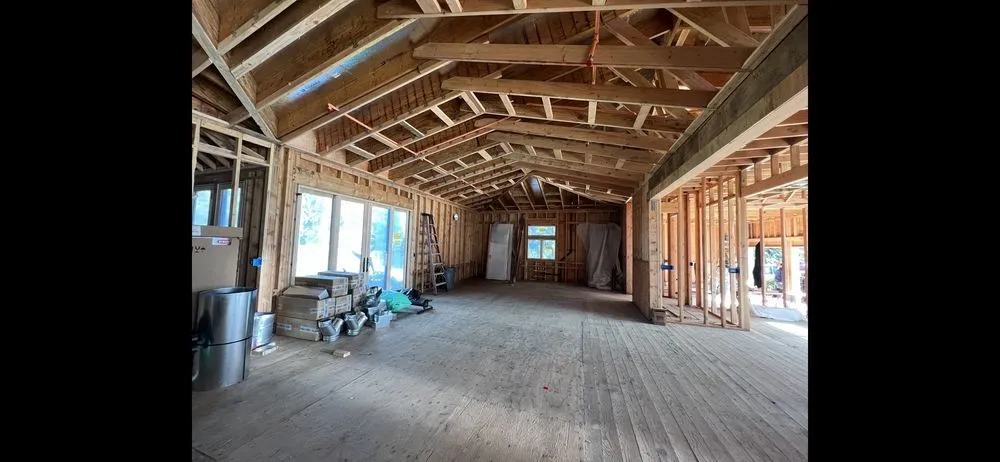 Emergency electrical service for homes in lighting installation,  by 