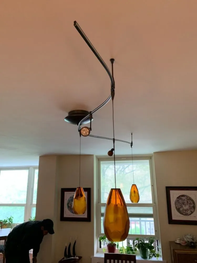 Slide of Farryn Electric