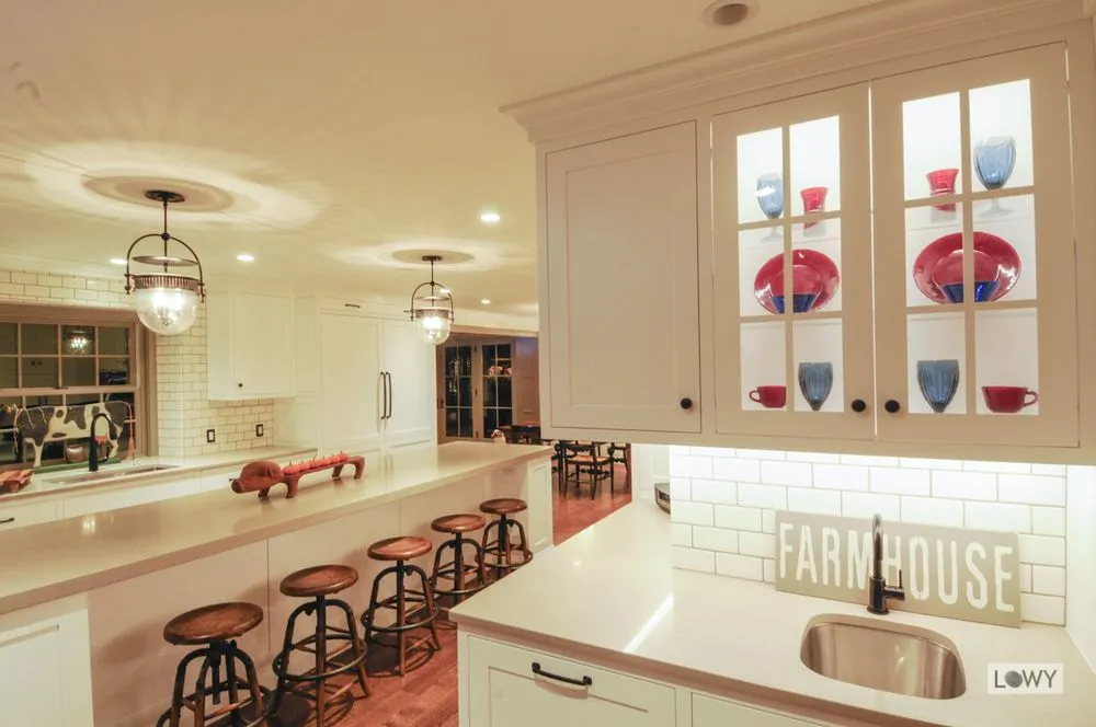 Slide of Farryn Electric