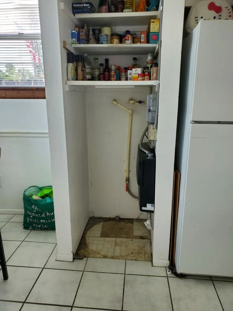 Slide of Fast Action Service and Repair of Tampa Bay