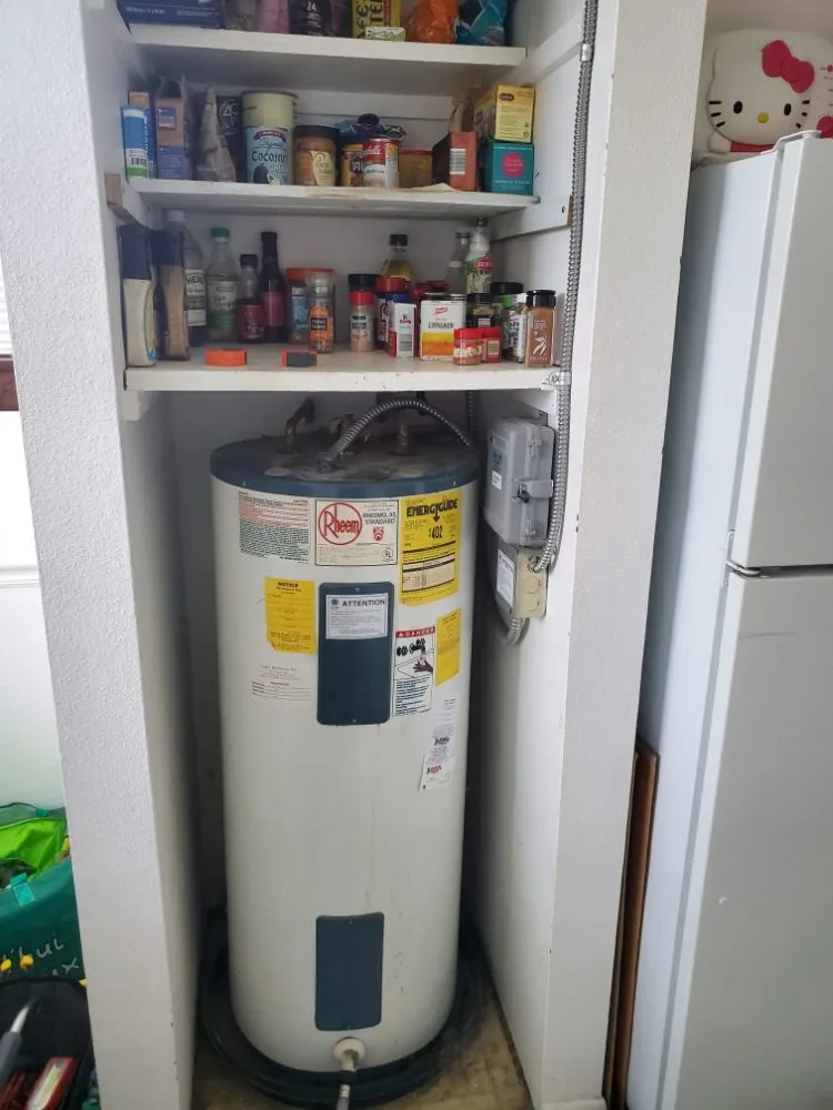 Slide of Fast Action Service and Repair of Tampa Bay