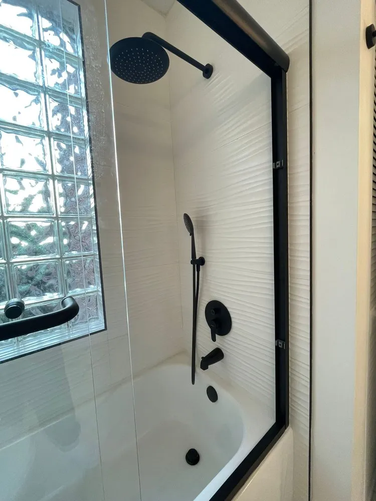 Slide of Fast Contractor