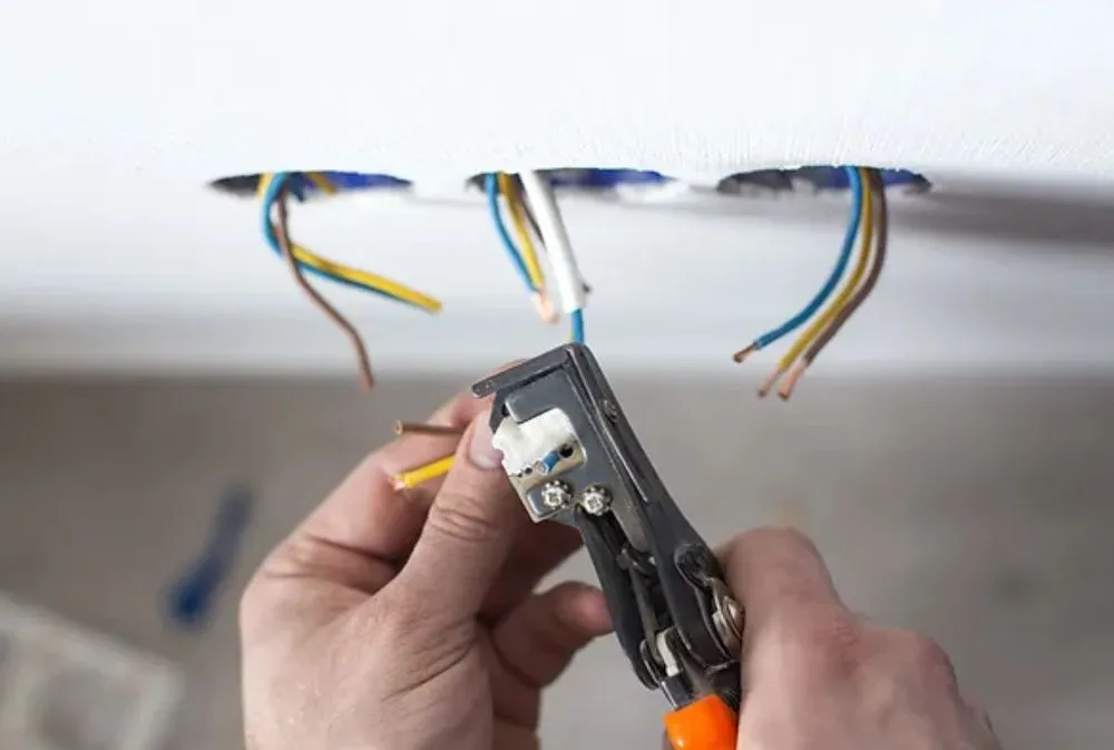 Slide of Fast Fix Electrician San Diego