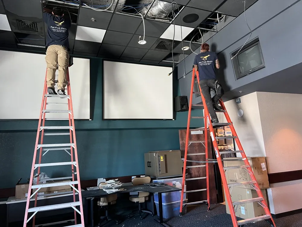 Slide of Fast Fredy Electric