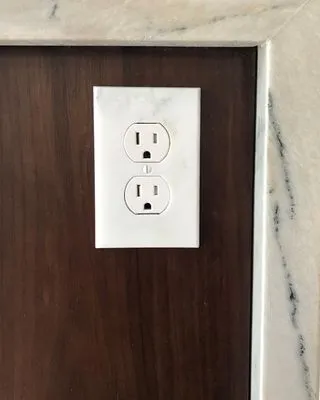 Fast Track Electrical Contractors Logo