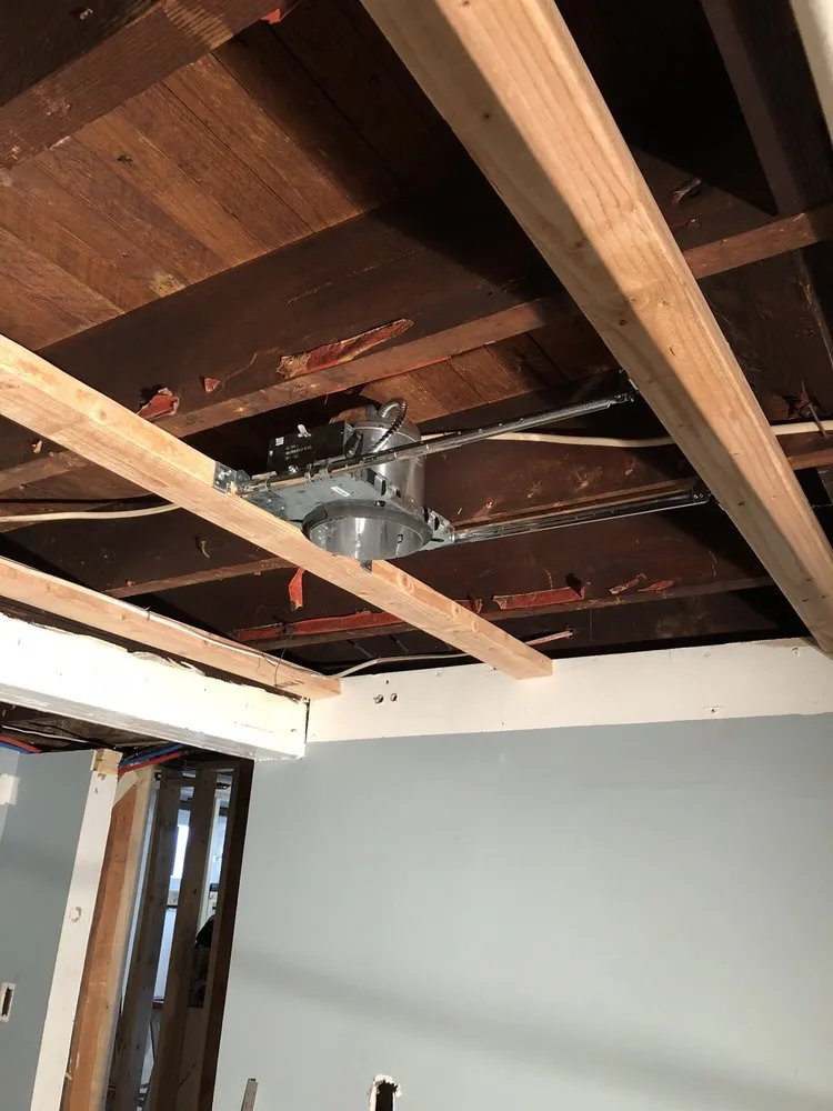 Slide of Fastrak Electric