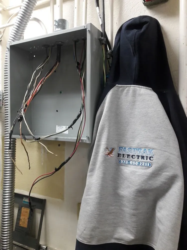 Slide of Fastrak Electric