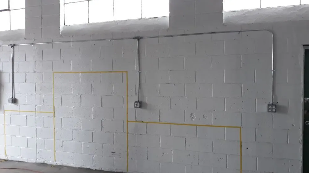 Licensed circuit breaker repair in ,  by Fastrak Electric