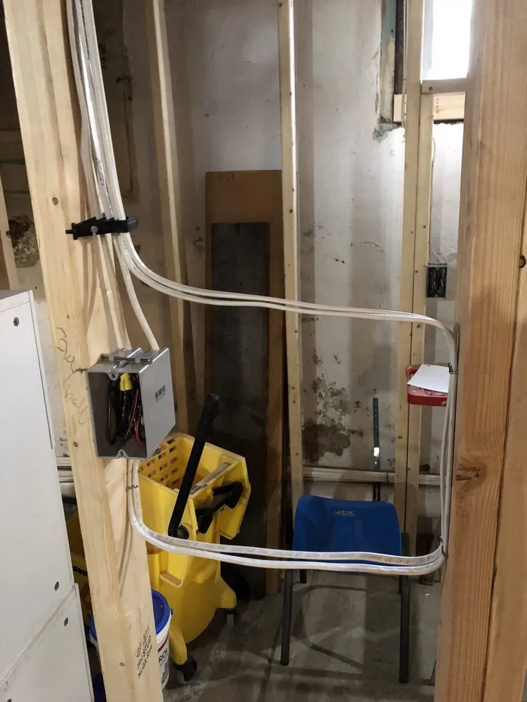 Slide of Fastrak Electric