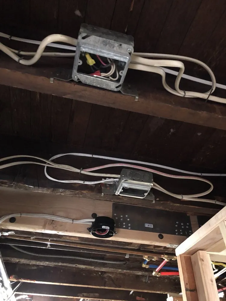 Slide of Fastrak Electric