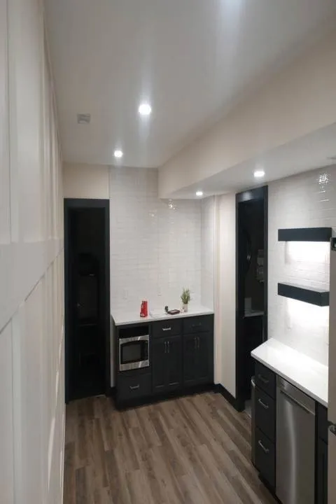 Professional circuit breaker repair service in ,  - Faughn Electric