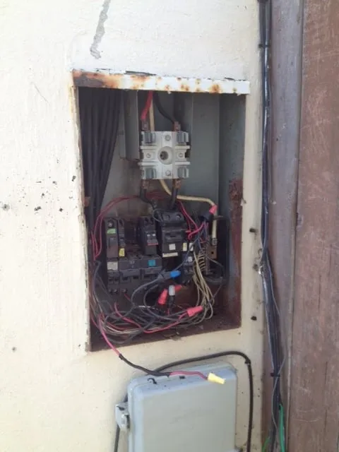 Slide of Fausto Electric