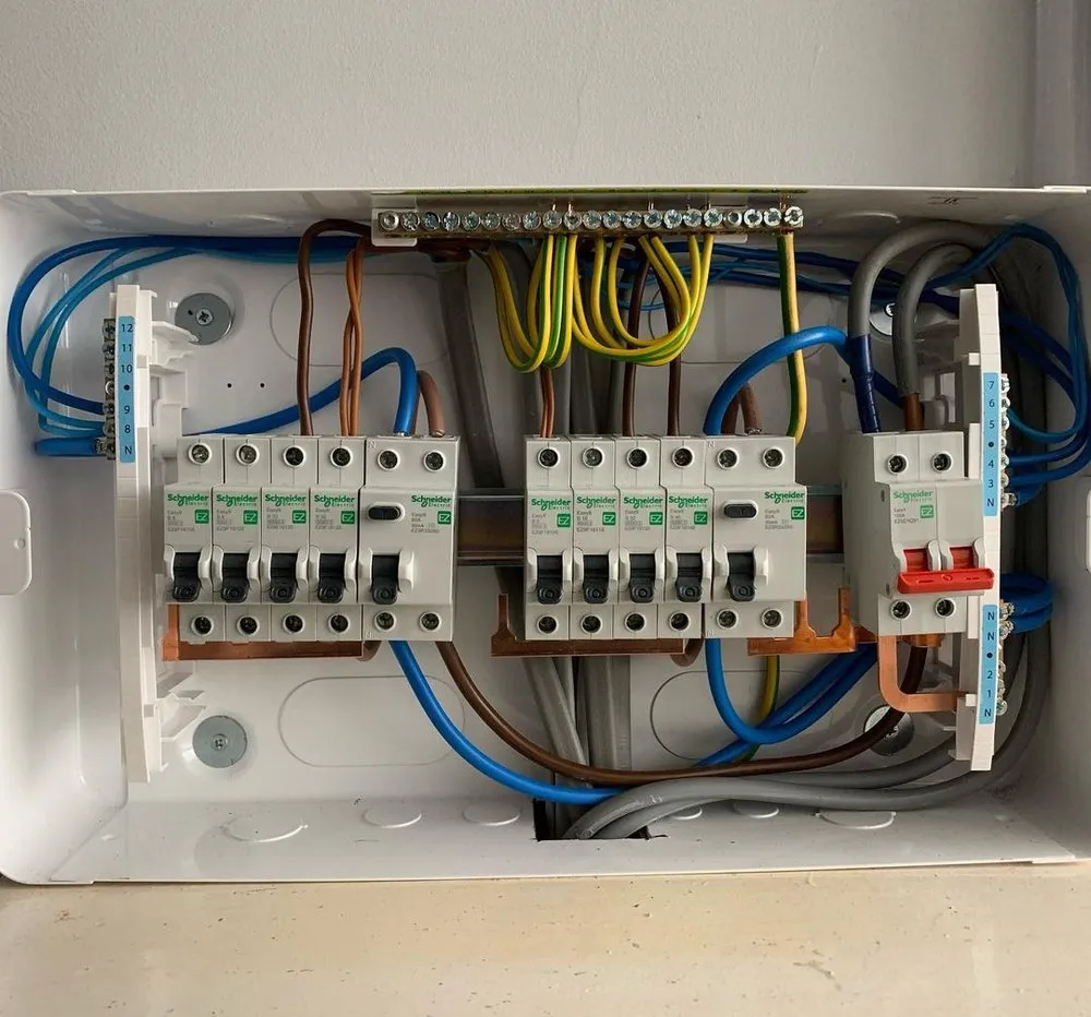 Slide of Favor Licensed Electrician