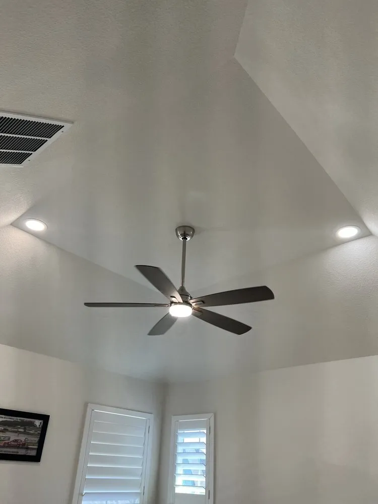 Slide of Faze Electric