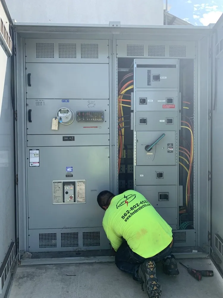 Slide of Feeder Electric