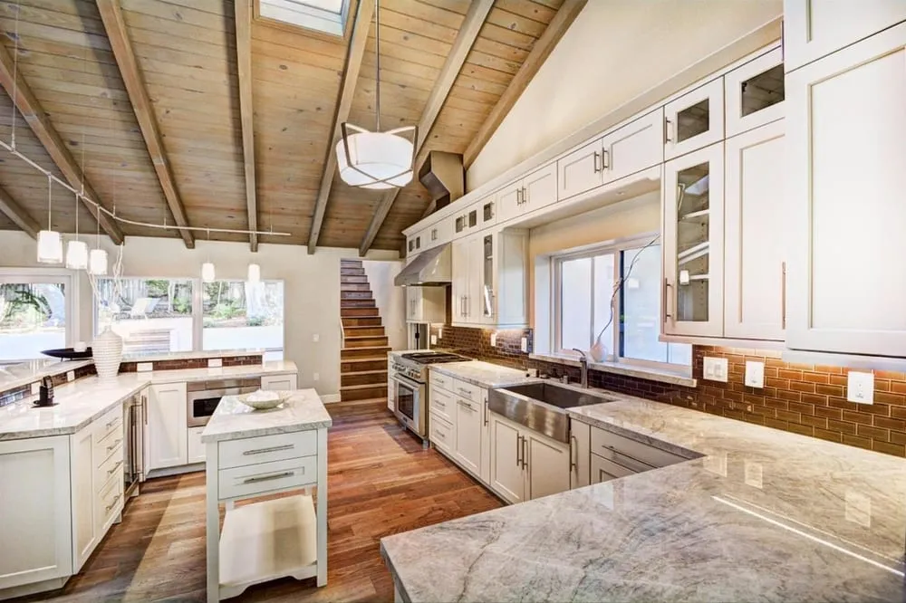 Slide of Fehn Electric