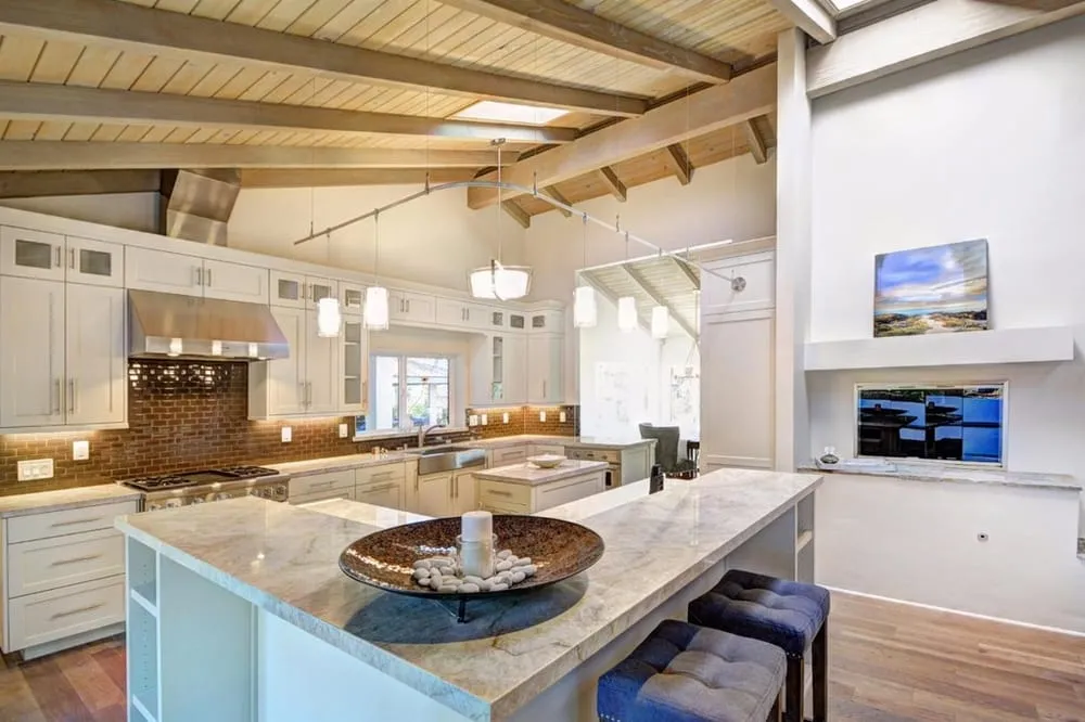 Slide of Fehn Electric